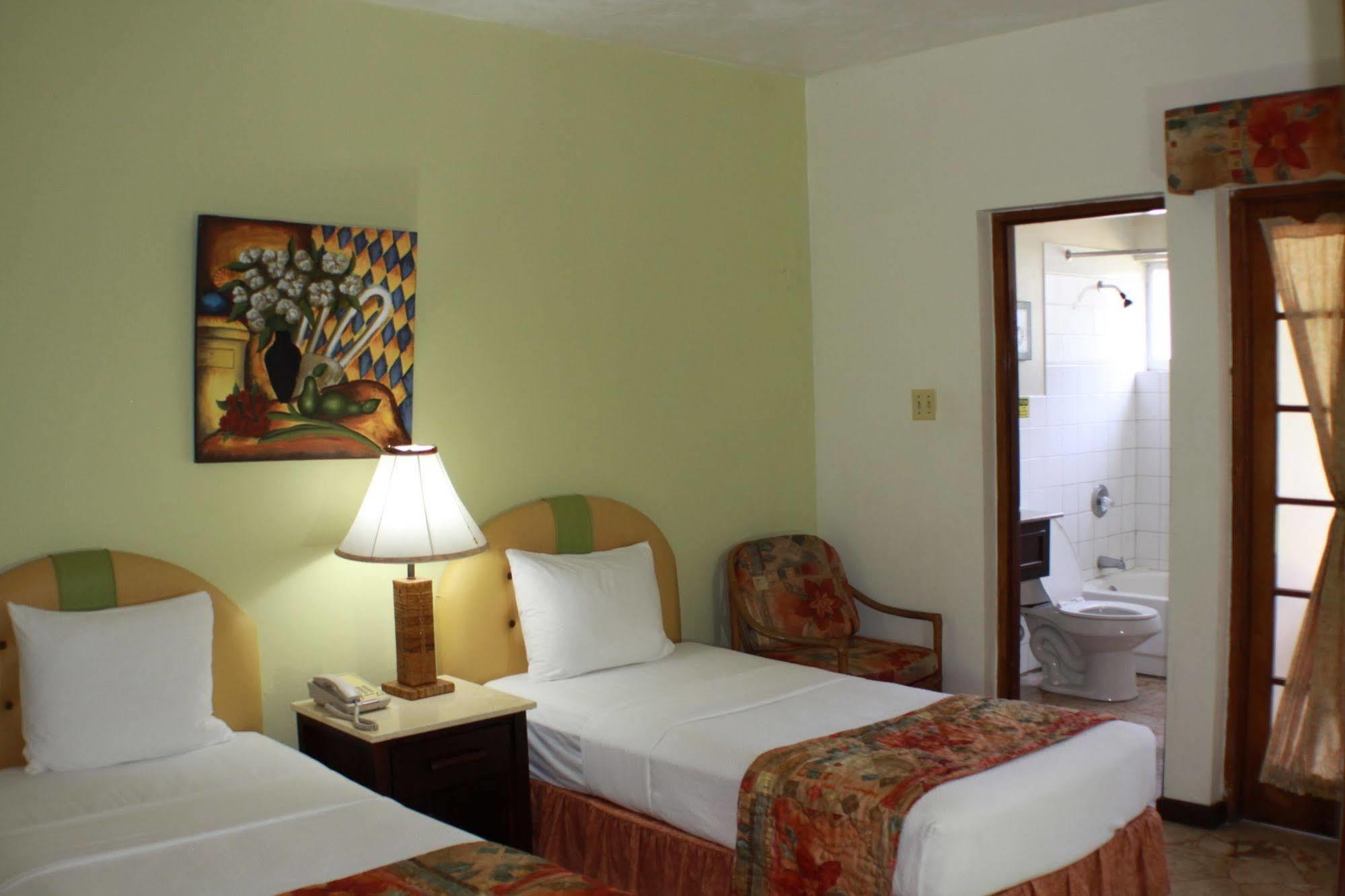 Toby'S Resort Montego Bay Eksteriør bilde